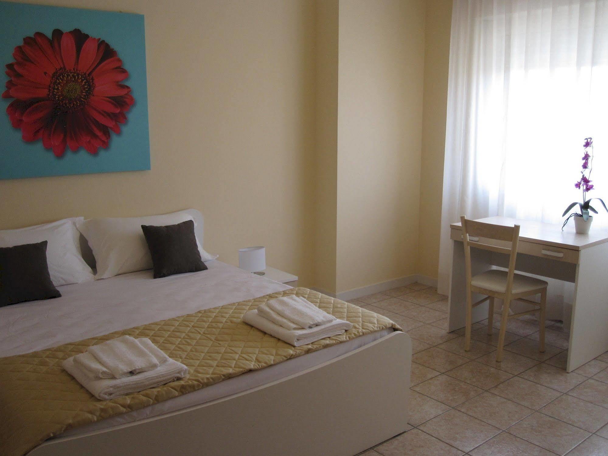 Quarantadue Quindici Hotel Termoli Kültér fotó