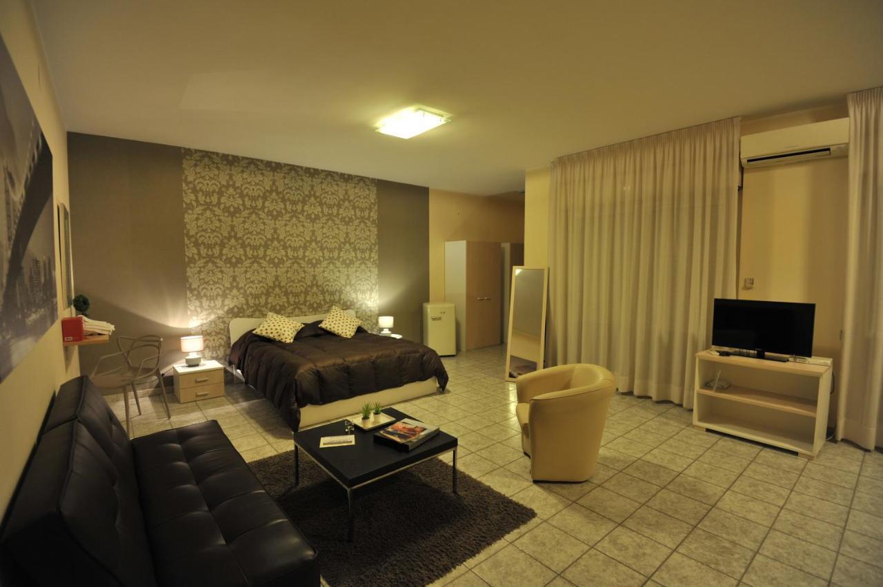 Quarantadue Quindici Hotel Termoli Kültér fotó