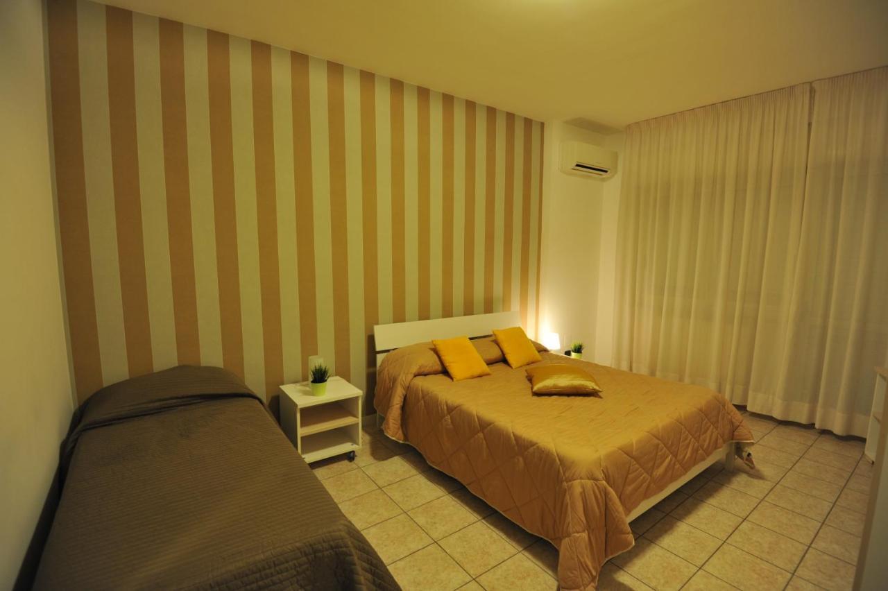 Quarantadue Quindici Hotel Termoli Kültér fotó