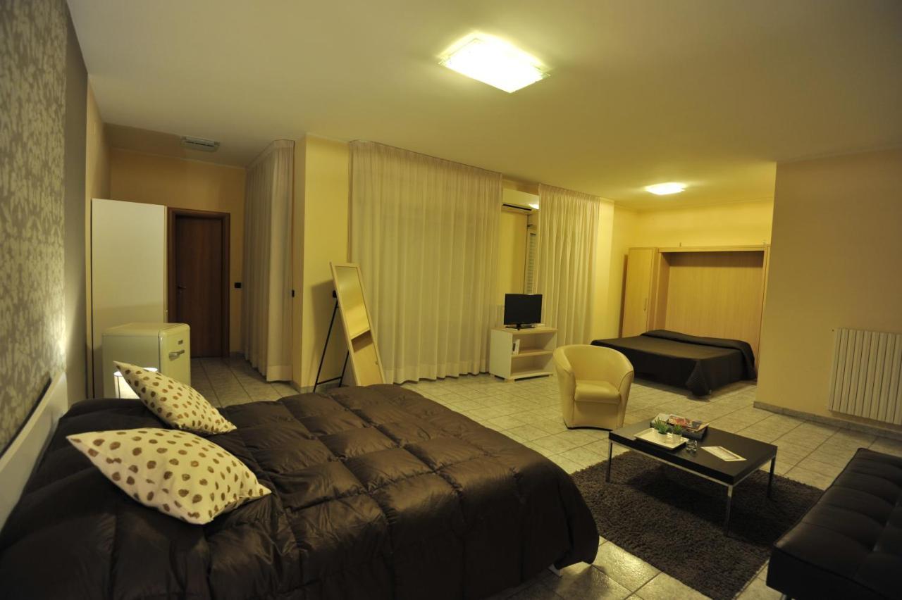Quarantadue Quindici Hotel Termoli Kültér fotó
